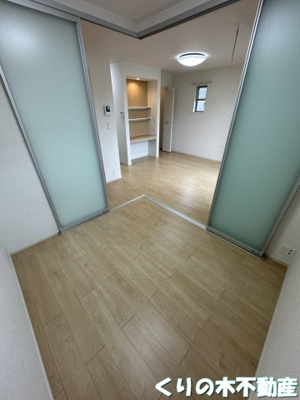 【寝室】 | グランディール枝堀Ａ | ゆとりの広さです
