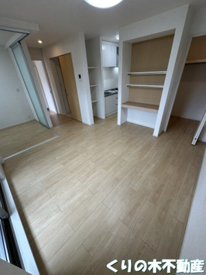 【居間・リビング】 | グランディール枝堀Ａ | 反転タイプのお部屋です（現況を優先します）