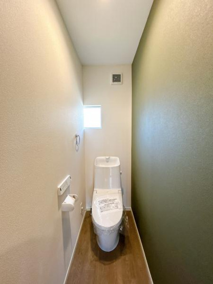 【トイレ】 | 仲介手数料無料！須恵小学校に通えるリフォーム済み中古住宅　山陽小野田市南竜王町 | シンプルで使いやすいトイレです