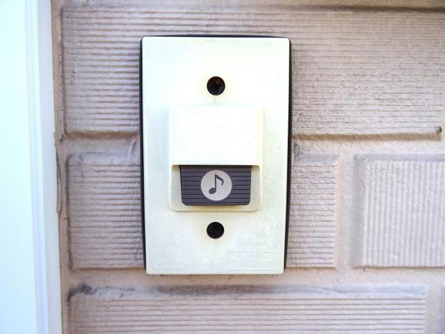 アークヒルズフクモトNO.1Bの玄関|インターホン