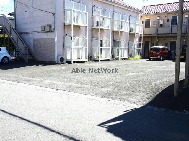 アークヒルズフクモトNO.1Bの駐車場|駐車場