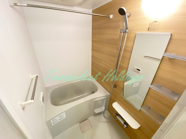 藤沢市亀井野のアパートの浴室