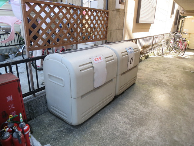 ドエル新小岩のその他共用部分|敷地内にゴミ捨て場完備されています！