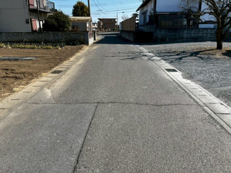【前面道路含む現地写真】