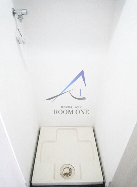 ブライズ蒲田WESTの設備|洗濯機置き場です。