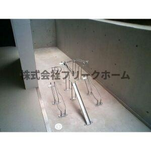 武蔵野市境南町５丁目の賃貸マンションの駐車場