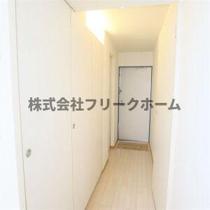 武蔵野市境南町５丁目の賃貸マンションの玄関