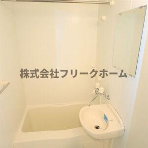 武蔵野市境南町５丁目の賃貸マンションの浴室