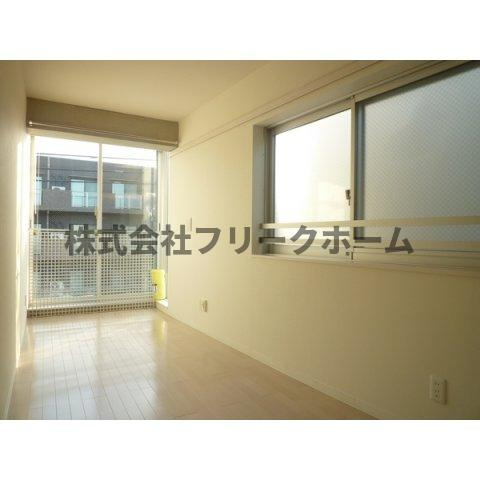 武蔵野市境南町５丁目の賃貸マンションの居間・リビング