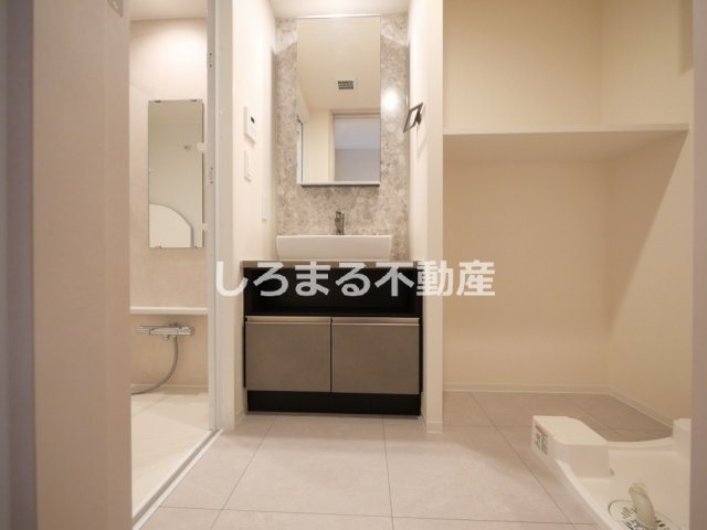 コンフォリア・リヴ博労町一丁目Ｑの洗面所