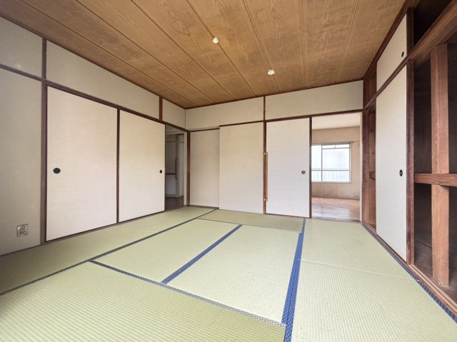 鶴甲コーポ1号館の和室