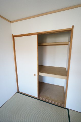 ヴィラ・デラエステの収納|物件、駅でお待ち合わせでのご案内歓迎！