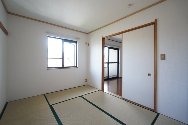 ヴィラ・デラエステの和室|お部屋探しは花まる商店にお任せ下さい！