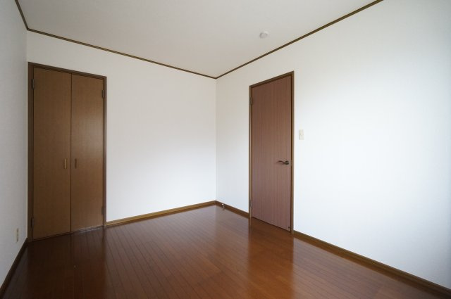 ヴィラ・デラエステの洋室|諸条件、交渉などお任せ下さい！