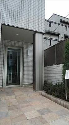 【エントランス】 | 瑞雪館 | 建物の内部です