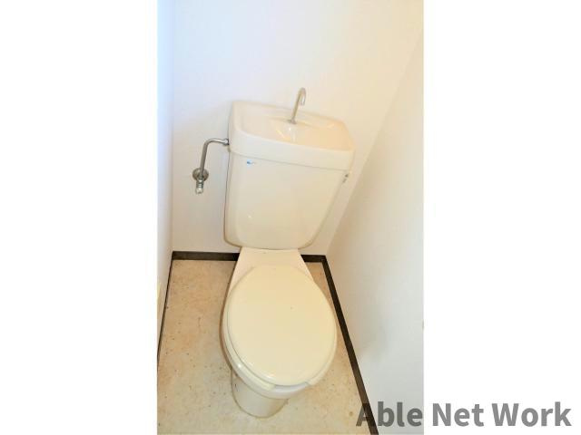 アークヒルズフクモトNO.1Bのトイレ|バストイレ別