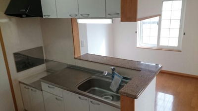 【キッチン】 | サンズパークⅠ | コンパクトなキッチンで掃除もラクラク