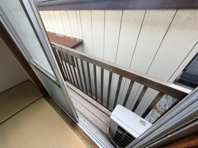 【設備】 | ハイツロワール | 室外機置場※クリーニング前の写真です