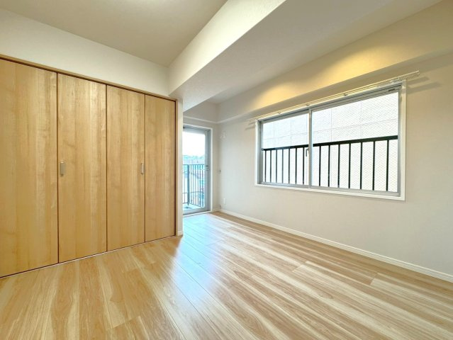 ◆リフォーム済み◆４階の南東向き角住戸◆近鉄丹波橋駅徒歩４分◆コスモ丹波橋の洋室|洋室