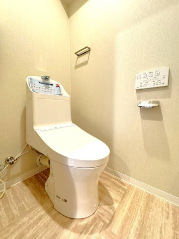 ◆リフォーム済み◆４階の南東向き角住戸◆近鉄丹波橋駅徒歩４分◆コスモ丹波橋のトイレ|トイレ