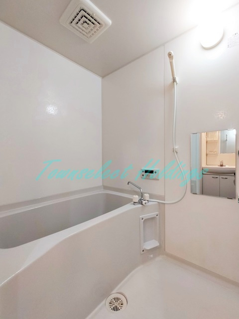 鎌倉市笛田３丁目の賃貸マンションの浴室|清潔感のあるお風呂です♪