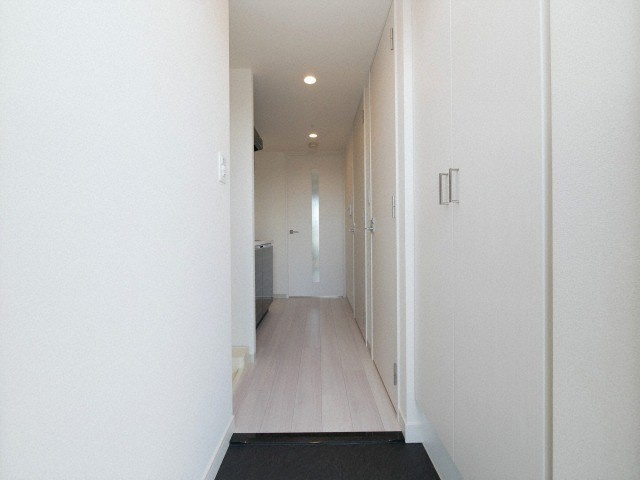 ファステート大阪上本町ソーレの玄関