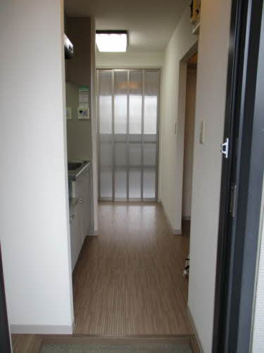 ジュネス古高山Ⅱの玄関