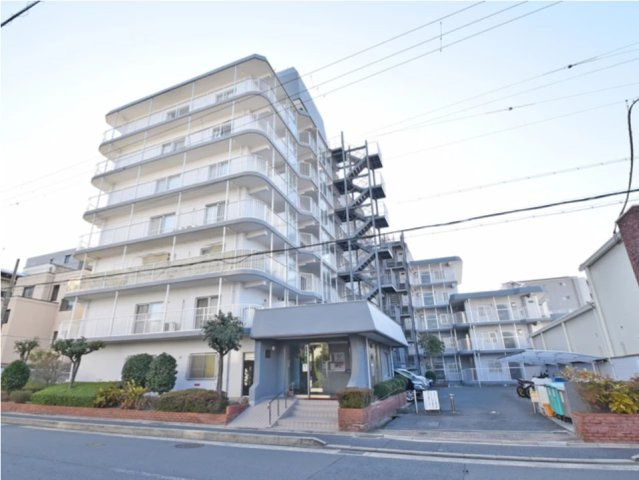 シャルム四条大宮の外観