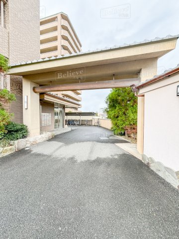 レジデンス東櫛原のエントランス|清潔なエントランス♪