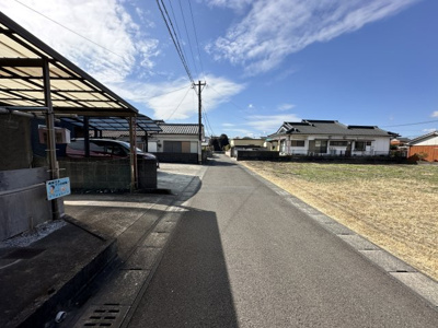 【前面道路含む現地写真】 | 鷹尾2丁目　1,100万円