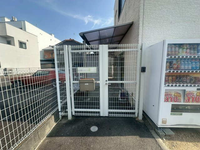 原2丁目貸店舗の外観