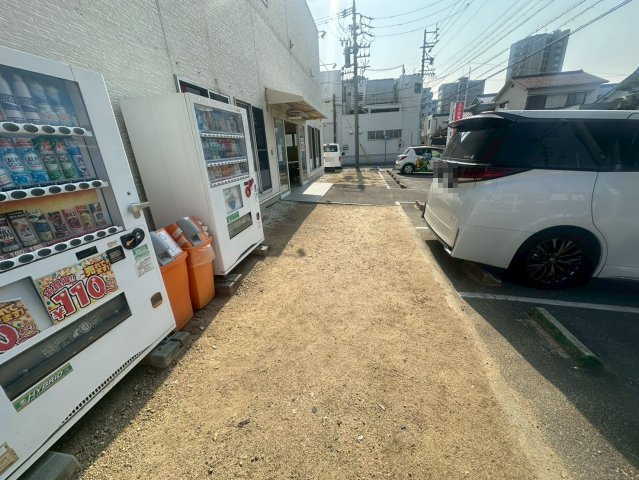 原2丁目貸店舗の外観