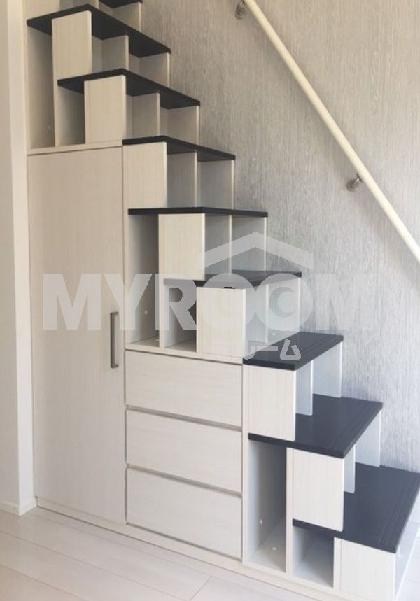 ハーモニーテラス常盤台Ⅱ(ハーモニーテラストキワダイツー)の収納|収納階段(同一仕様写真)