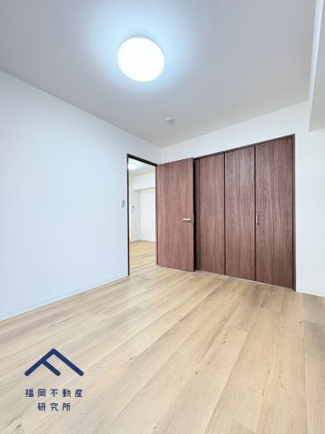 サントーア薬院の洋室