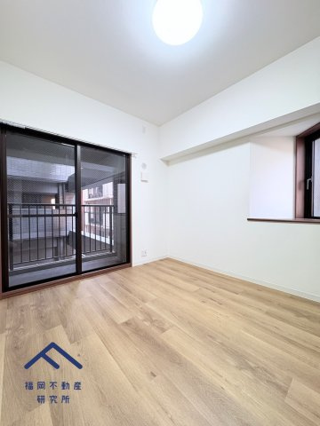 サントーア薬院の洋室