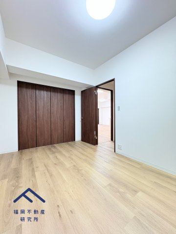 サントーア薬院の洋室