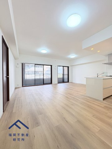 サントーア薬院の居間・リビング