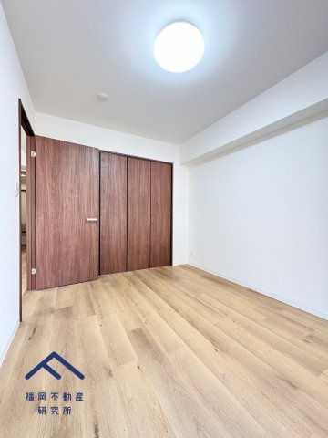 サントーア薬院の洋室