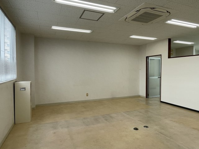 ケイズビルの内装