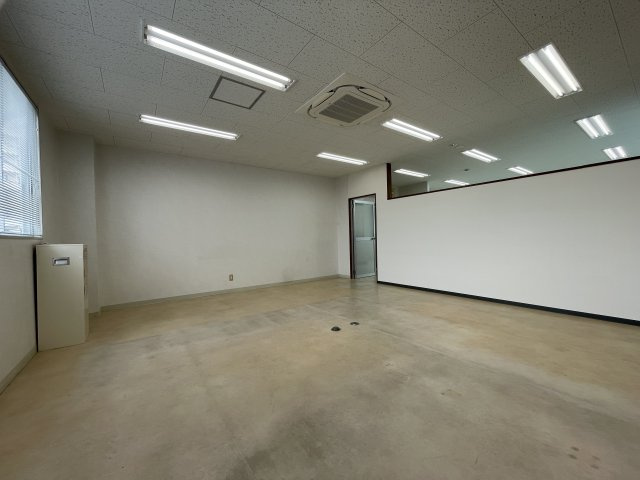 ケイズビルの内装