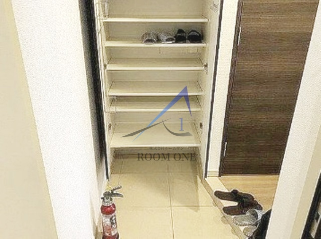 ライオンズアイル赤坂の設備|シューズボックスです。