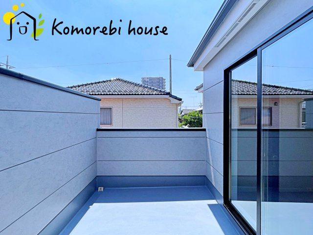 上尾市緑丘　9期　新築一戸建て　グレース　01のバルコニー|バルコニーがあります