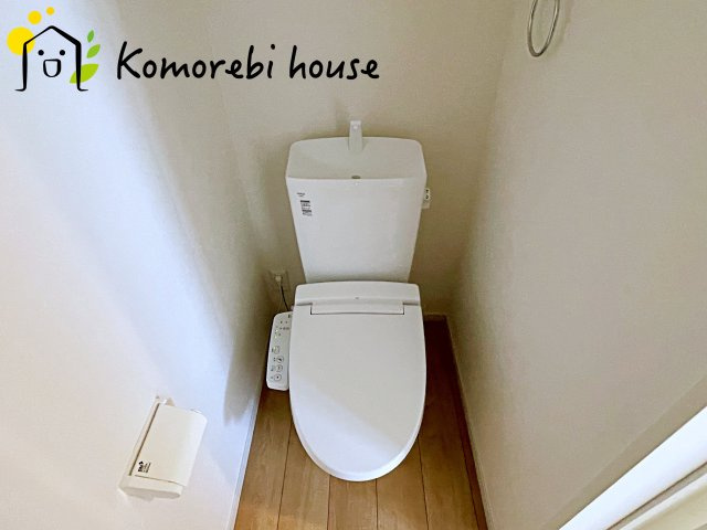 上尾市緑丘　9期　新築一戸建て　グレース　01のトイレ|落ち着いたトイレです