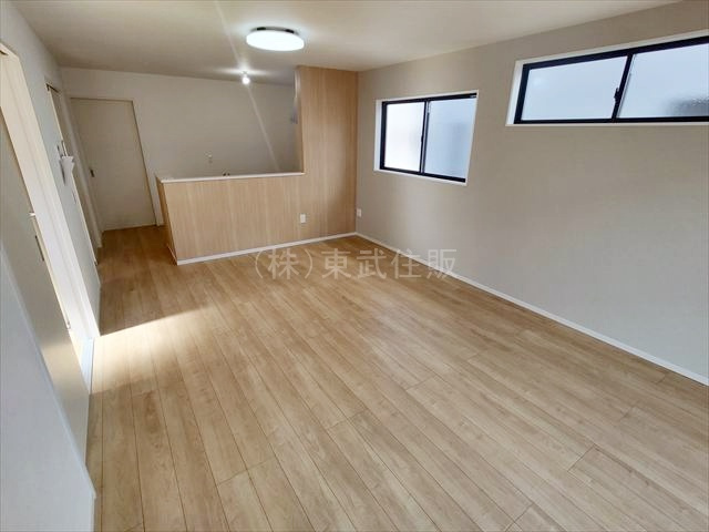 【居間・リビング】の画像