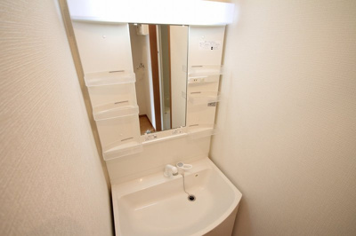 【洗面所】 | ＣＬＡＩＲ咲 Ｂ | コンパクトで使いやすい洗面所