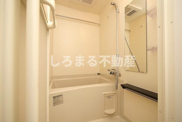 プレサンス松屋町ヴィゴラスの浴室