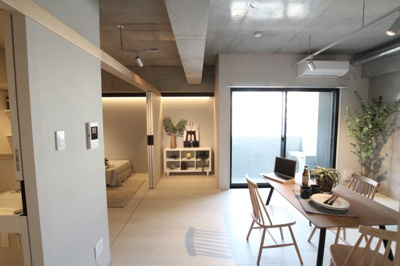 【居間・リビング】 | b.DOUGASHIBA | 4階モデルルームのお写真です