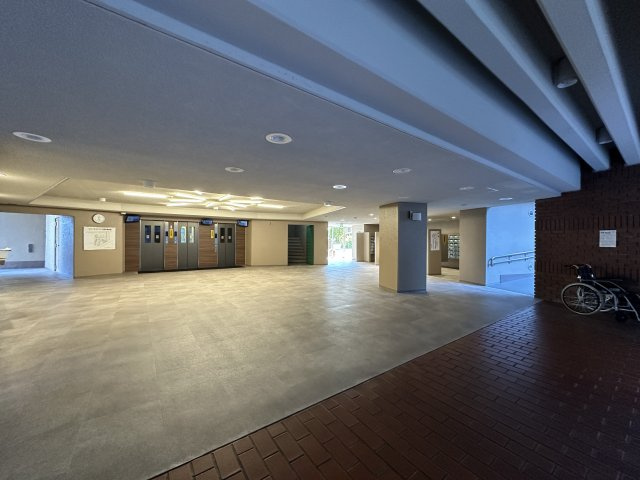 リバーサイドパレス明石のエントランス