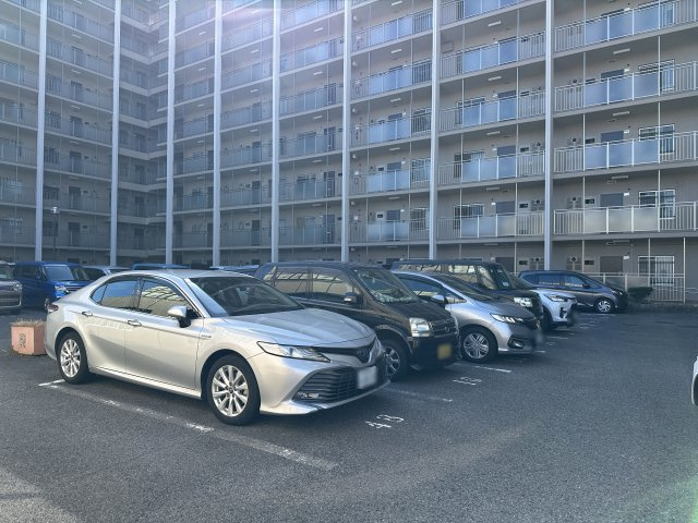 リバーサイドパレス明石の駐車場