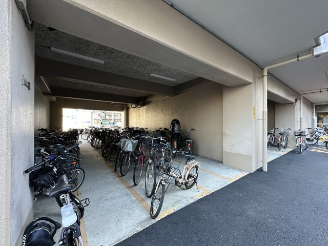 リバーサイドパレス明石の駐輪場